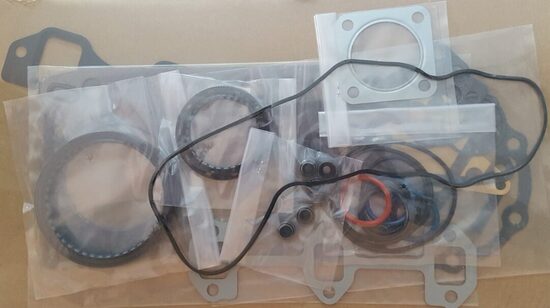 Ricambio kit guarnizioni motore YANMAR 3TNE74 codice:17454